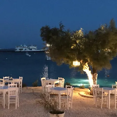 Nyaraló George's Traditional House